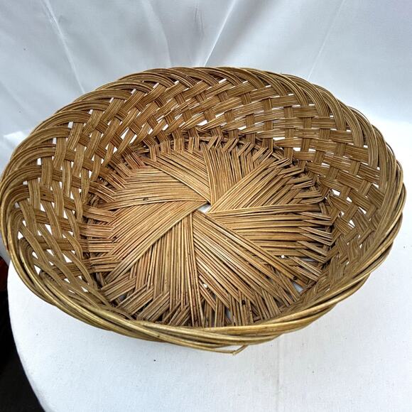 Wicker 12" round Basket 4" high Vintage 1" lip at bottom - Picture 4 of 5